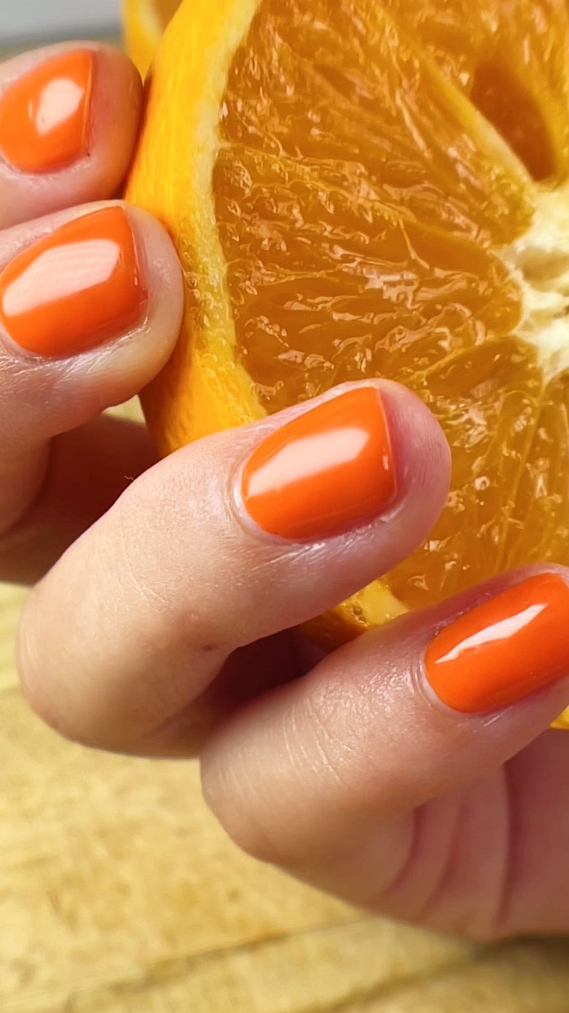 Aperol Spritz – Neon Orange Gel Nail Polish